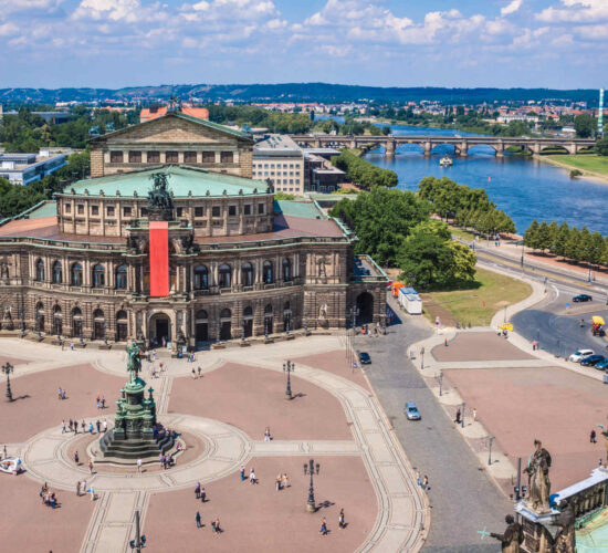 Dresden Semperoper Elbe